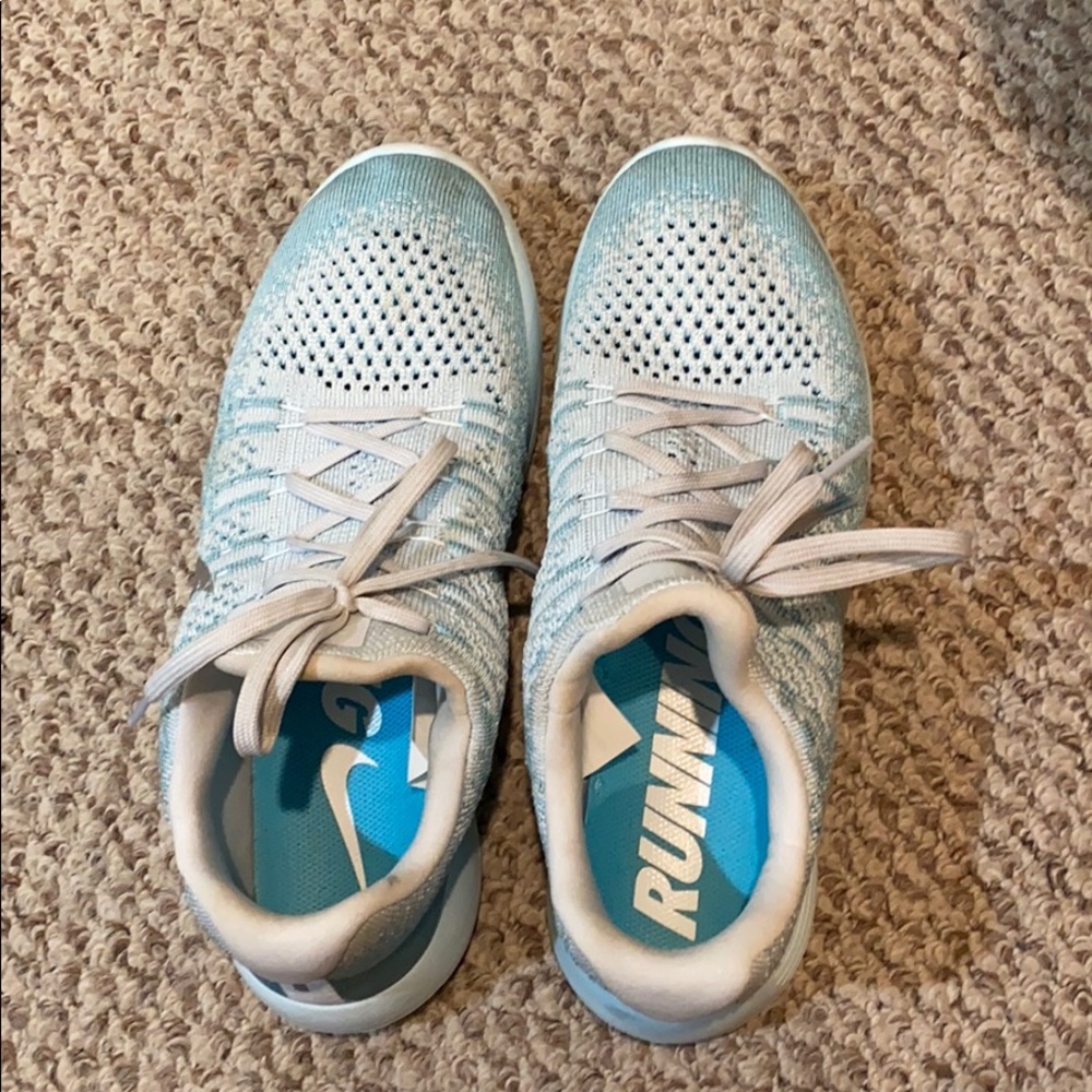 USED NIKE Blue Tennis Shoes